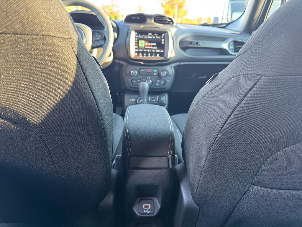 Used 2021 Jeep Renegade Latitude image 21