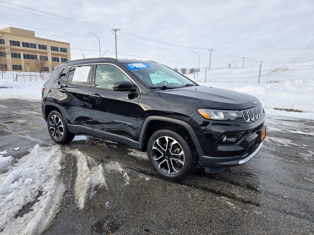 Used 2022 Jeep Compass Limited image 1
