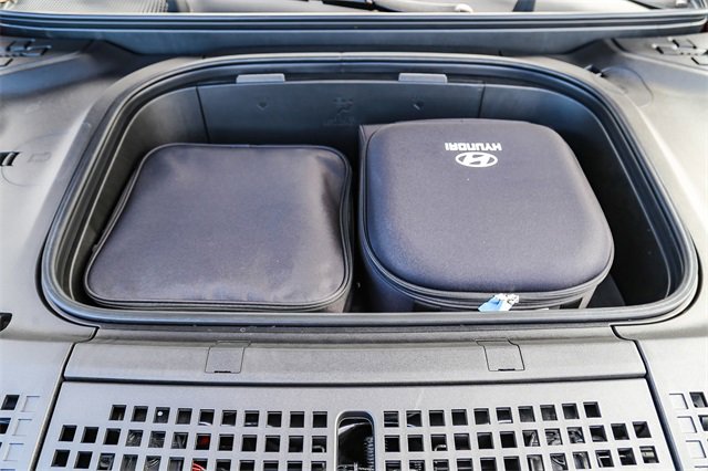 New 2026 Hyundai Ioniq 9 SEL image 13