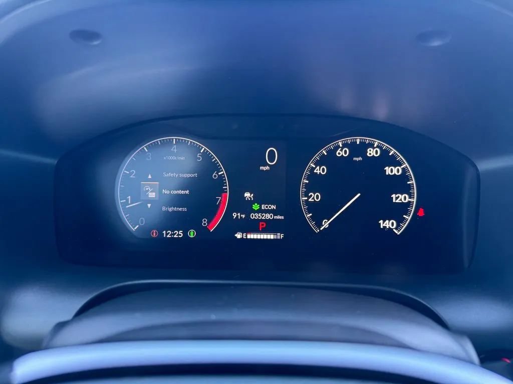 Used 2025 Honda HR-V Sport image 24