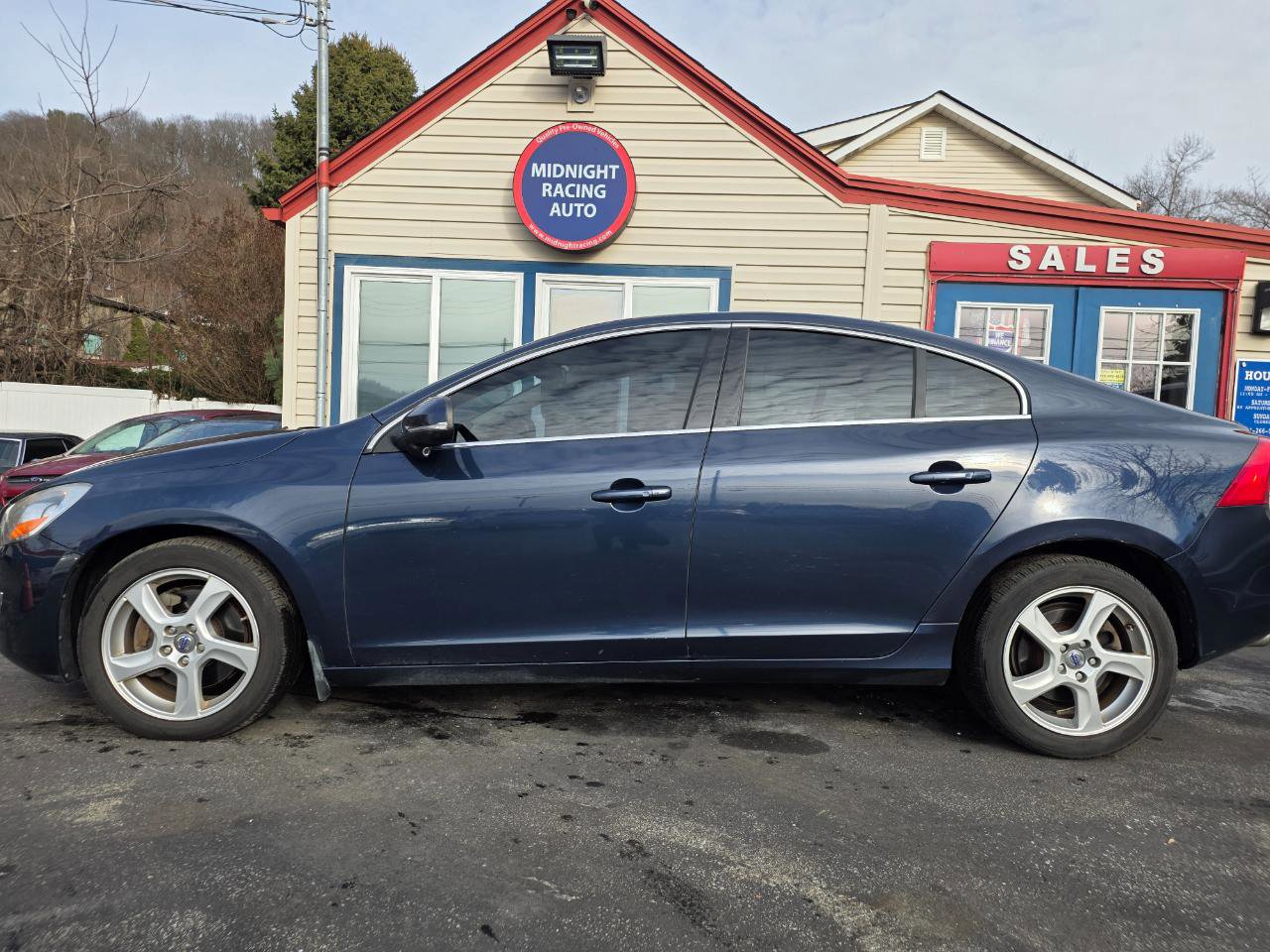 Used 2012 Volvo S60 T5 w/ Multimedia Pkg FWD image 4