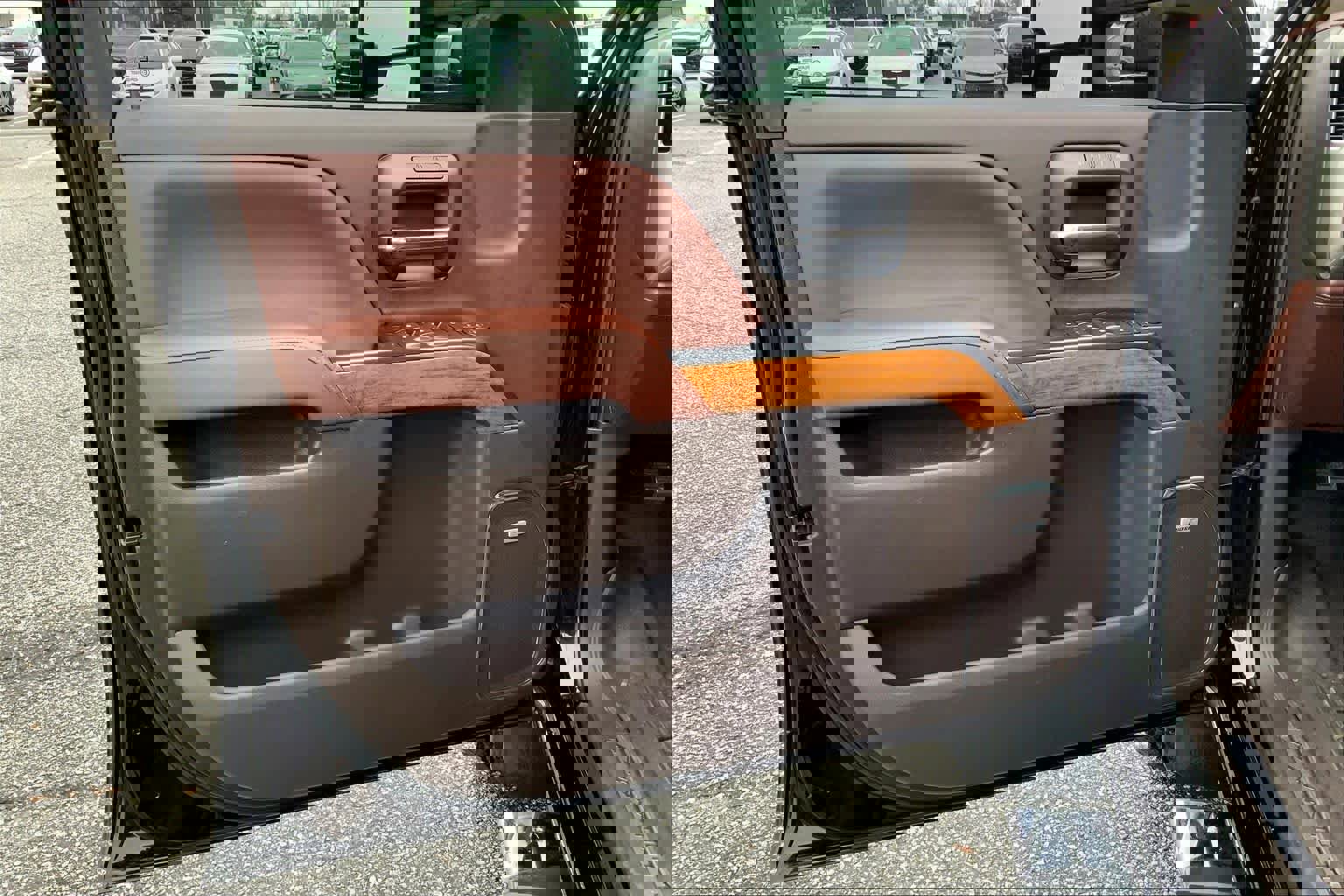 Used 2018 Chevrolet Silverado 3500 High Country w/ Duramax Plus Package image 21