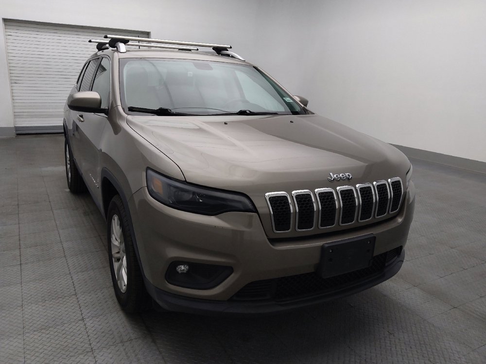 Used 2019 Jeep Cherokee Latitude w/ Cold Weather Group AWD/4WD image 14