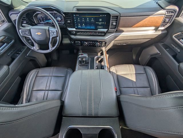 Used 2024 Chevrolet Silverado 1500 High Country image 12