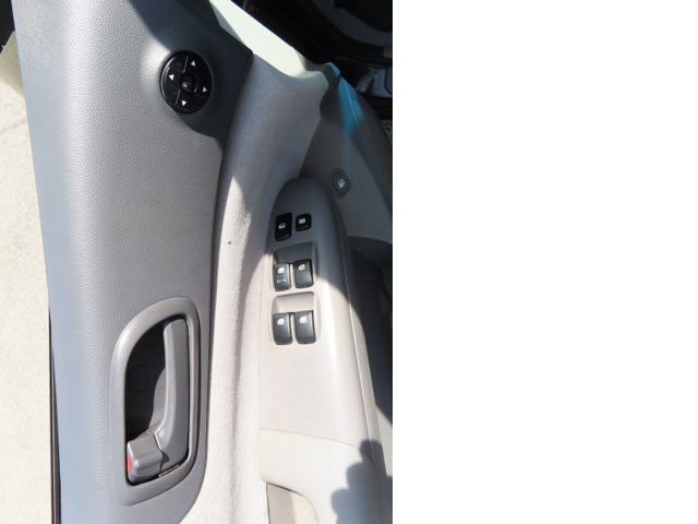 Used 2008 Kia Sedona LX FWD image 16