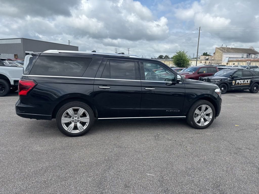 Used 2023 Ford Expedition Max Platinum AWD/4WD image 18