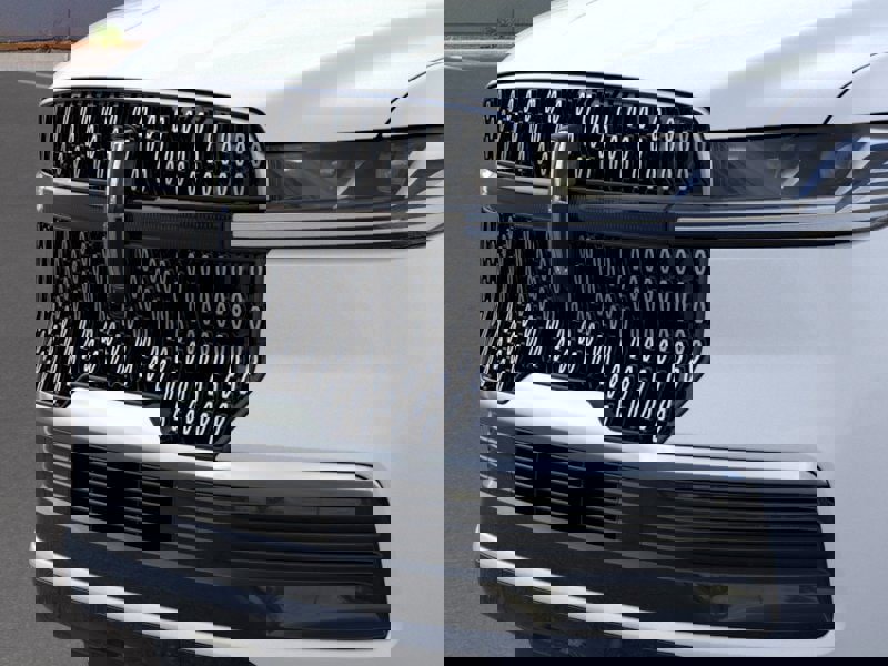 New 2025 Lincoln Navigator Reserve image 17