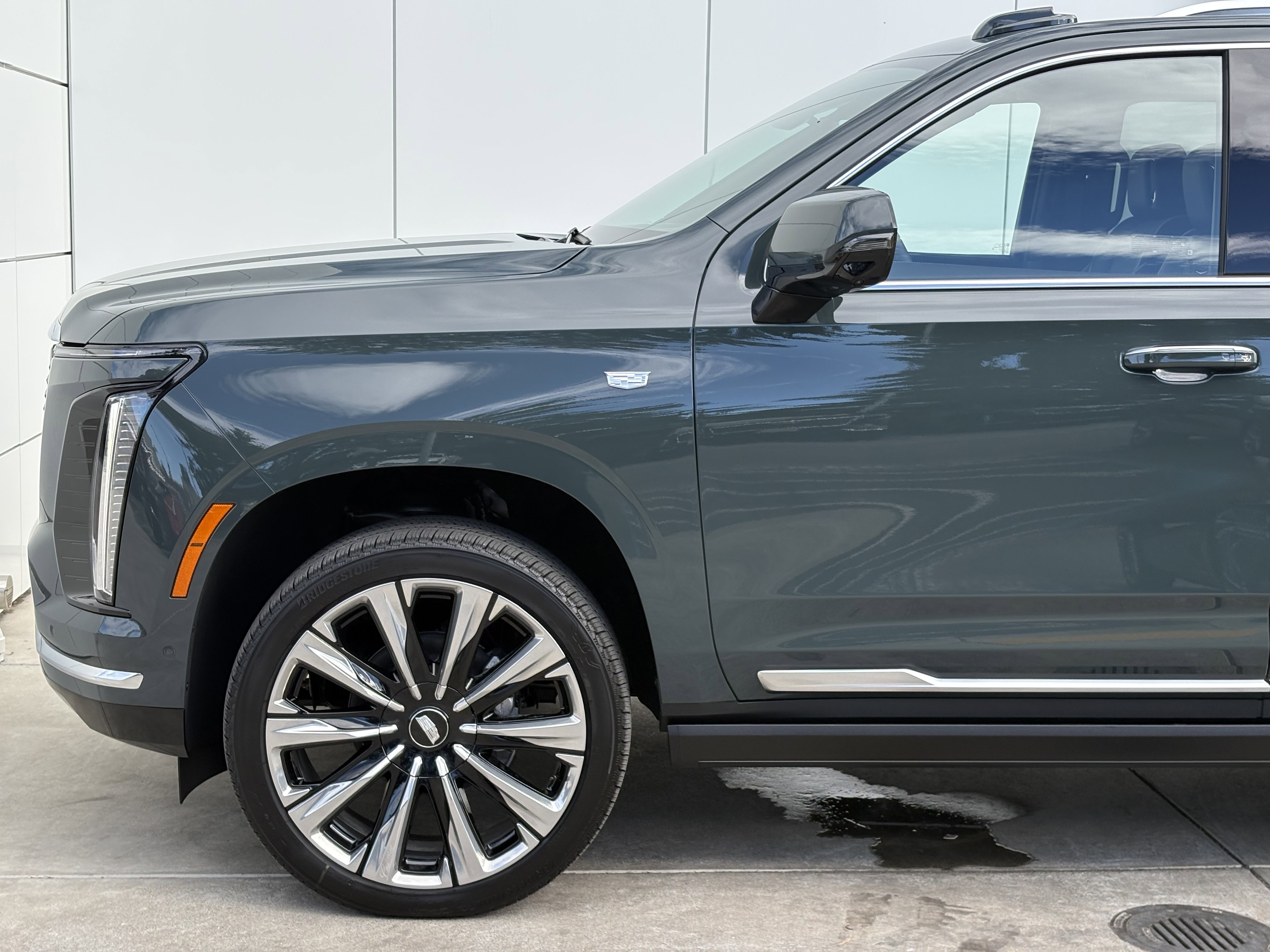 New 2026 Cadillac Escalade Luxury w/ Touring Package image 5