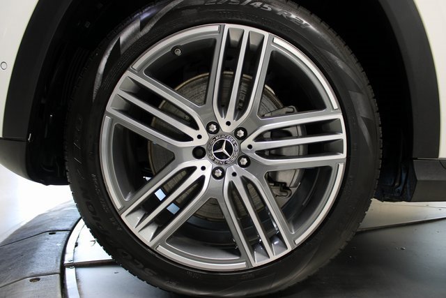 Used 2024 Mercedes-Benz GLS 450 4MATIC image 36