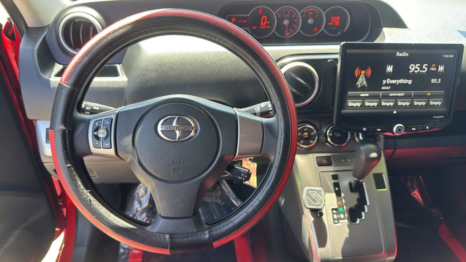 Used 2014 Scion xB FWD image 16