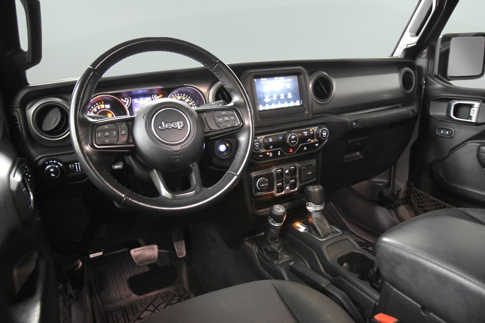 Used 2022 Jeep Gladiator Sport AWD/4WD image 28