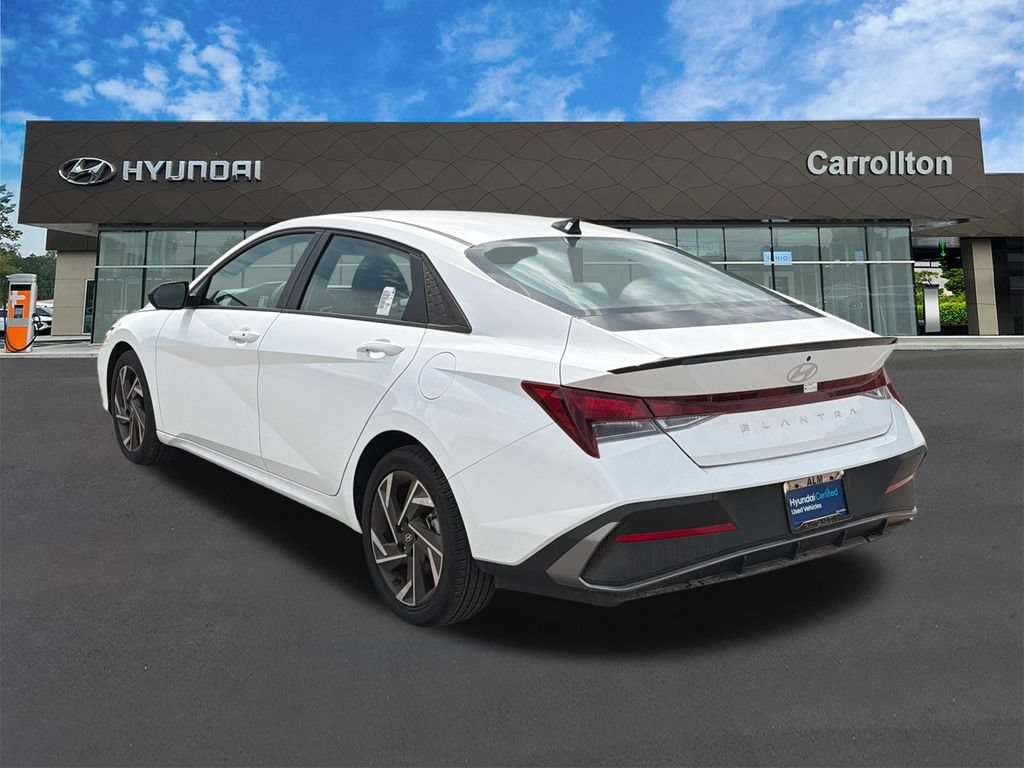 Certified 2025 Hyundai Elantra Sport FWD image 7