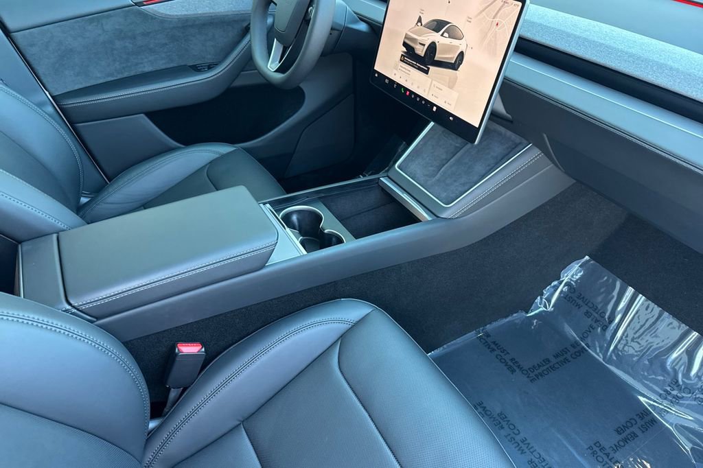 Used 2026 Tesla Model Y Long Range AWD/4WD image 19