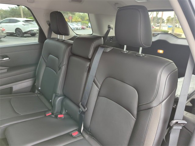 New 2025 Nissan Pathfinder SL image 25
