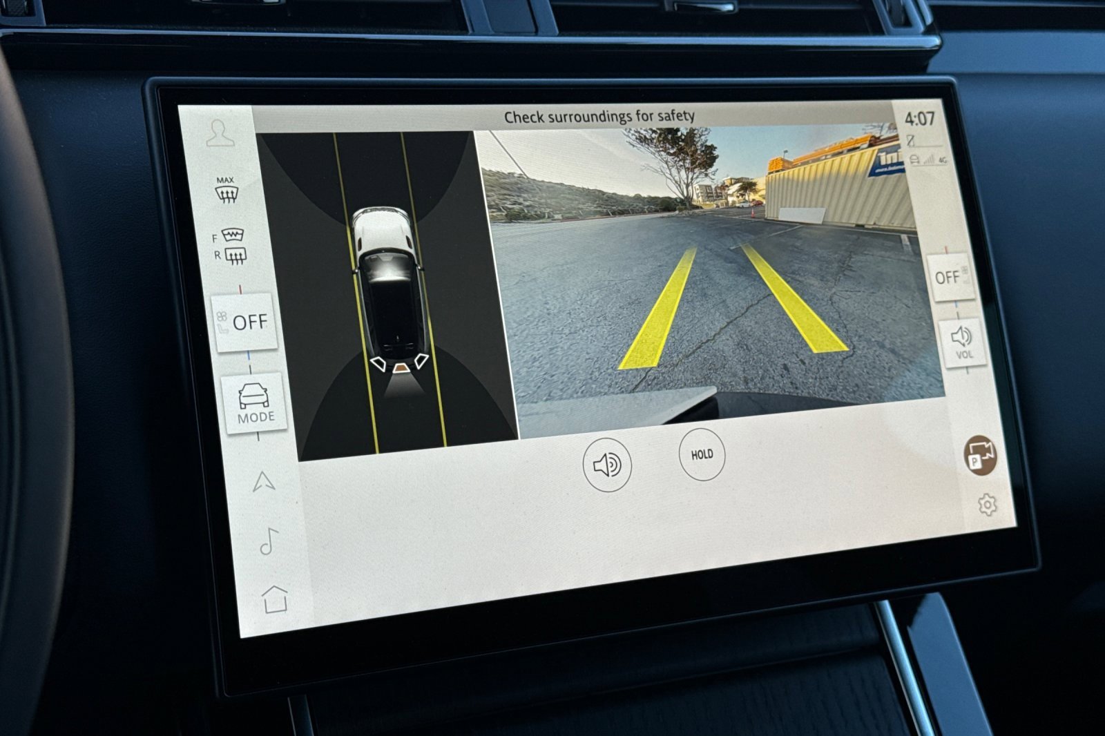 New 2024 Land Rover Range Rover Velar Dynamic HSE image 18