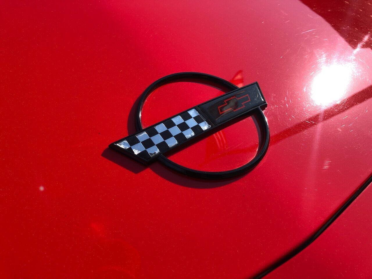 Used 1995 Chevrolet Corvette Convertible RWD image 12