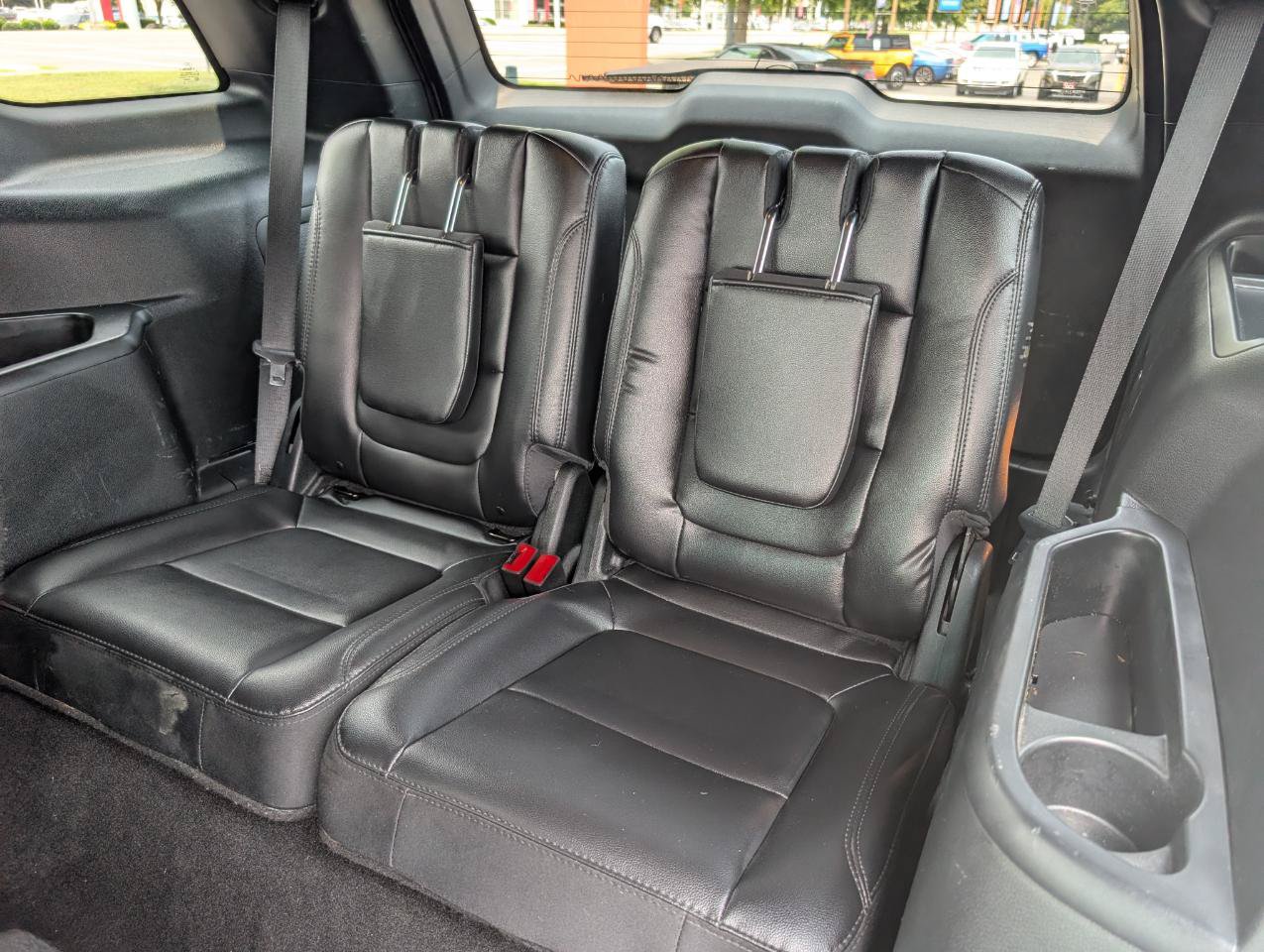 Used 2019 Ford Explorer XLT w/ Equipment Group 202A FWD image 34