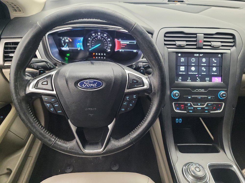 Used 2019 Ford Fusion SEL FWD image 22