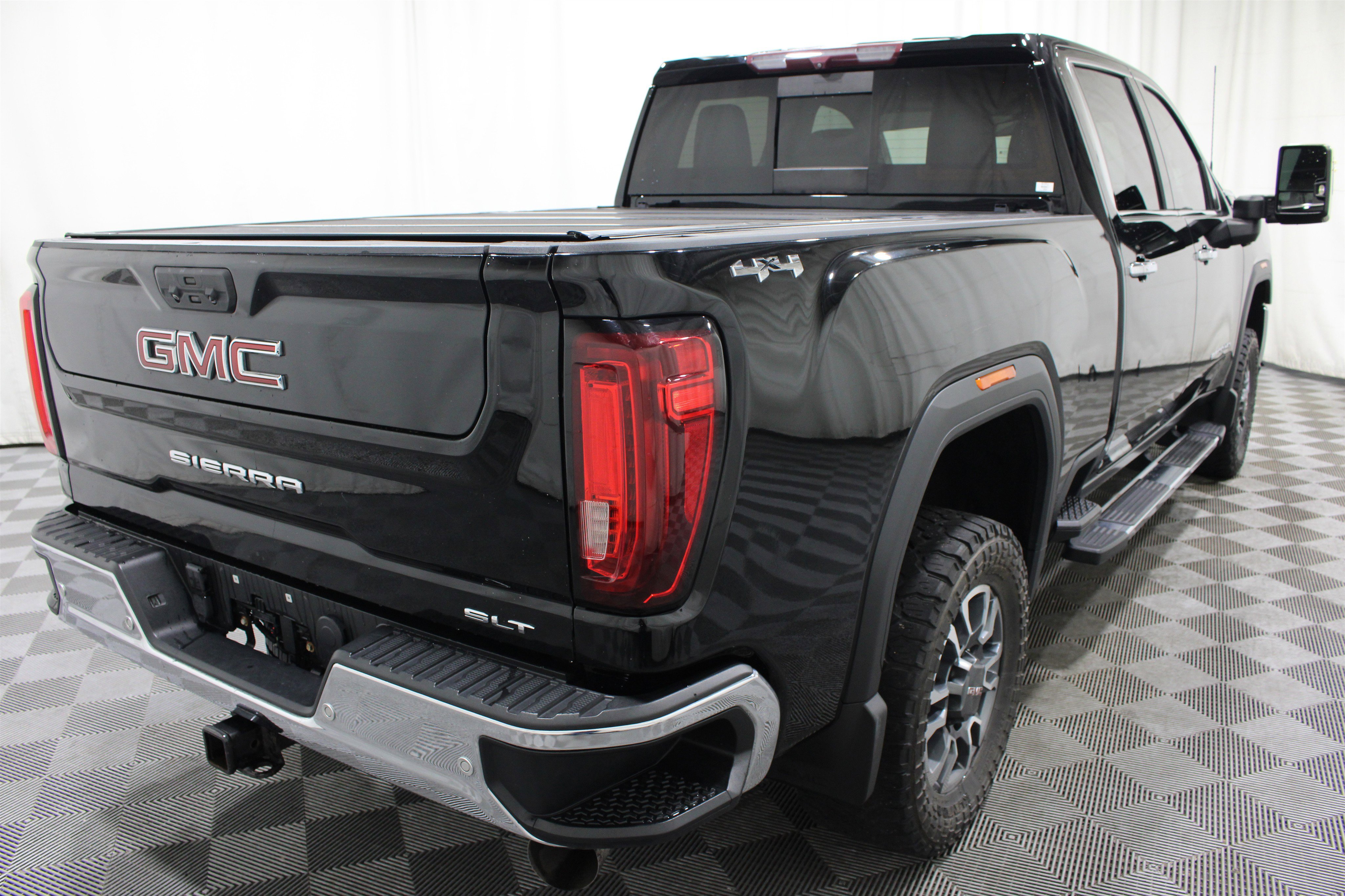 Used 2021 GMC Sierra 2500 SLT w/ SLT Preferred Package AWD/4WD image 29