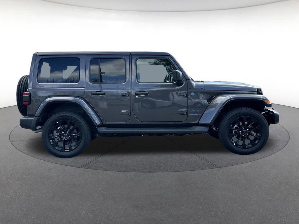 Used 2025 Jeep Wrangler Unlimited Sahara image 7