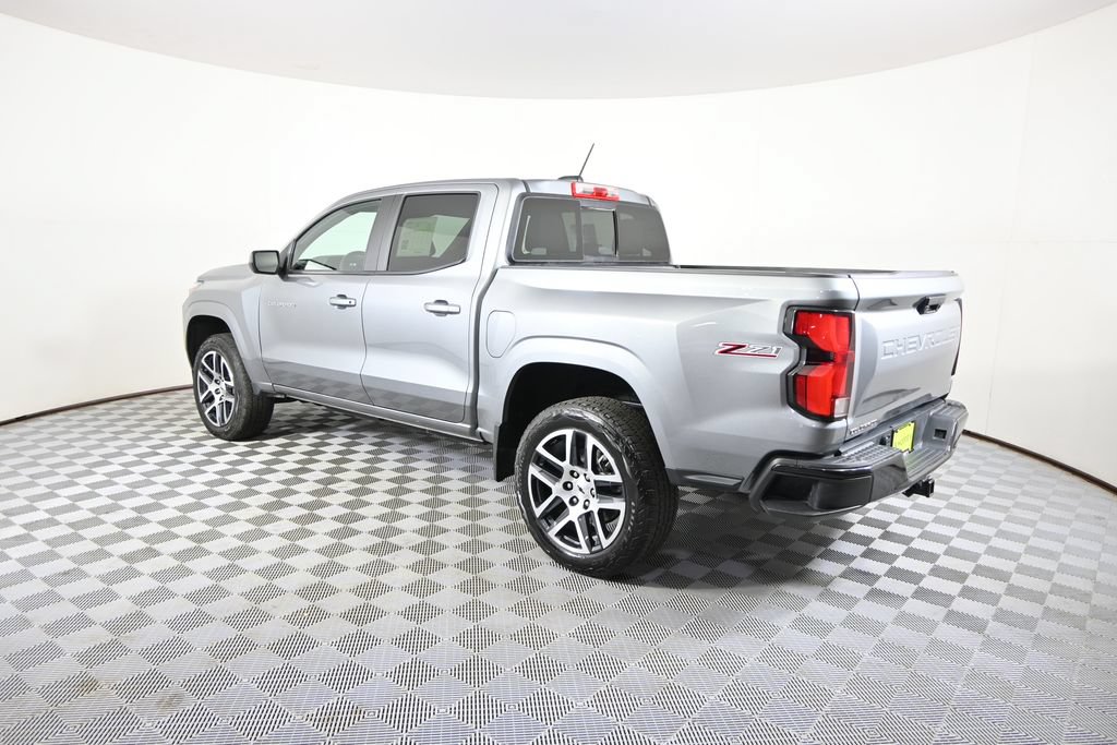 Used 2023 Chevrolet Colorado Z71 w/ Z71 Convenience Package 2 AWD/4WD image 4