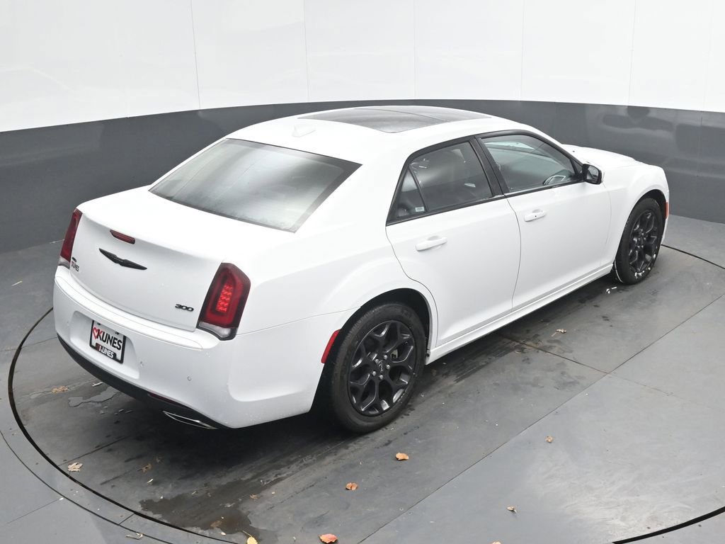 Used 2023 Chrysler 300 Touring L w/ Popular Equipment Group image 37