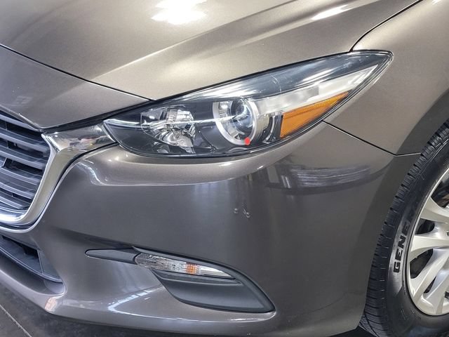 Used 2017 MAZDA MAZDA3 Sport w/ Preferred Equipment Package FWD image 9