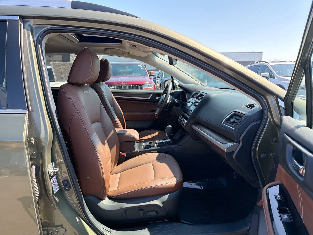 Used 2017 Subaru Outback 2.5i Touring w/ Popular Package #5A AWD/4WD image 27