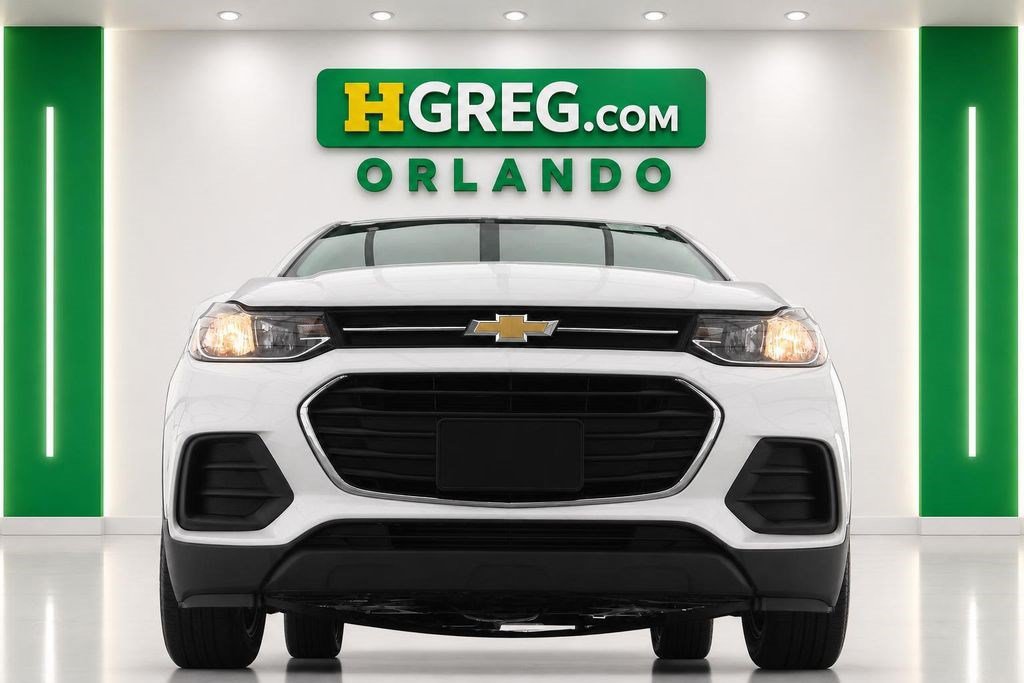Used 2022 Chevrolet Trax LS w/ Tint and Cruise Package FWD image 7