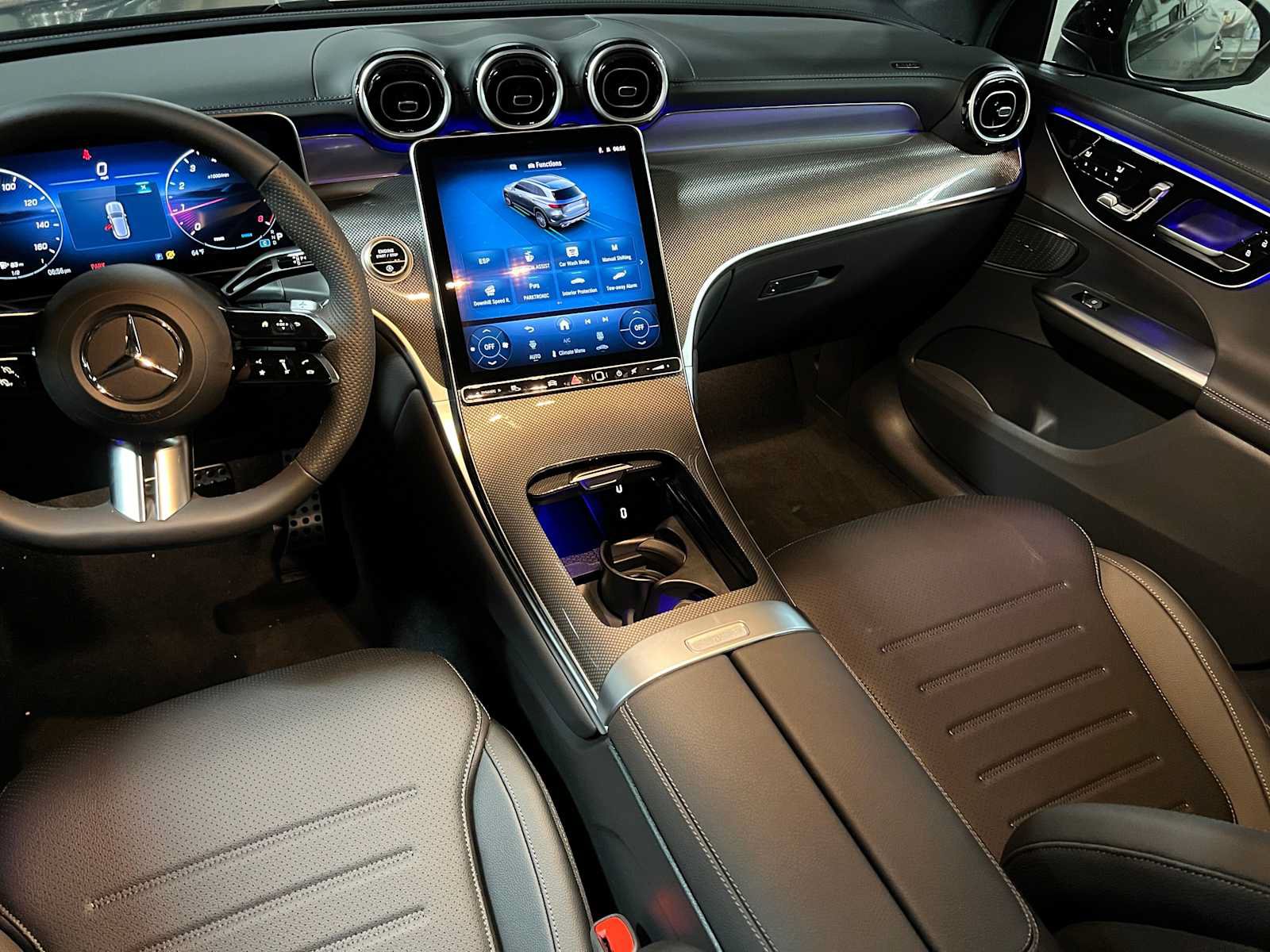 New 2026 Mercedes-Benz GLC 300 4MATIC image 37