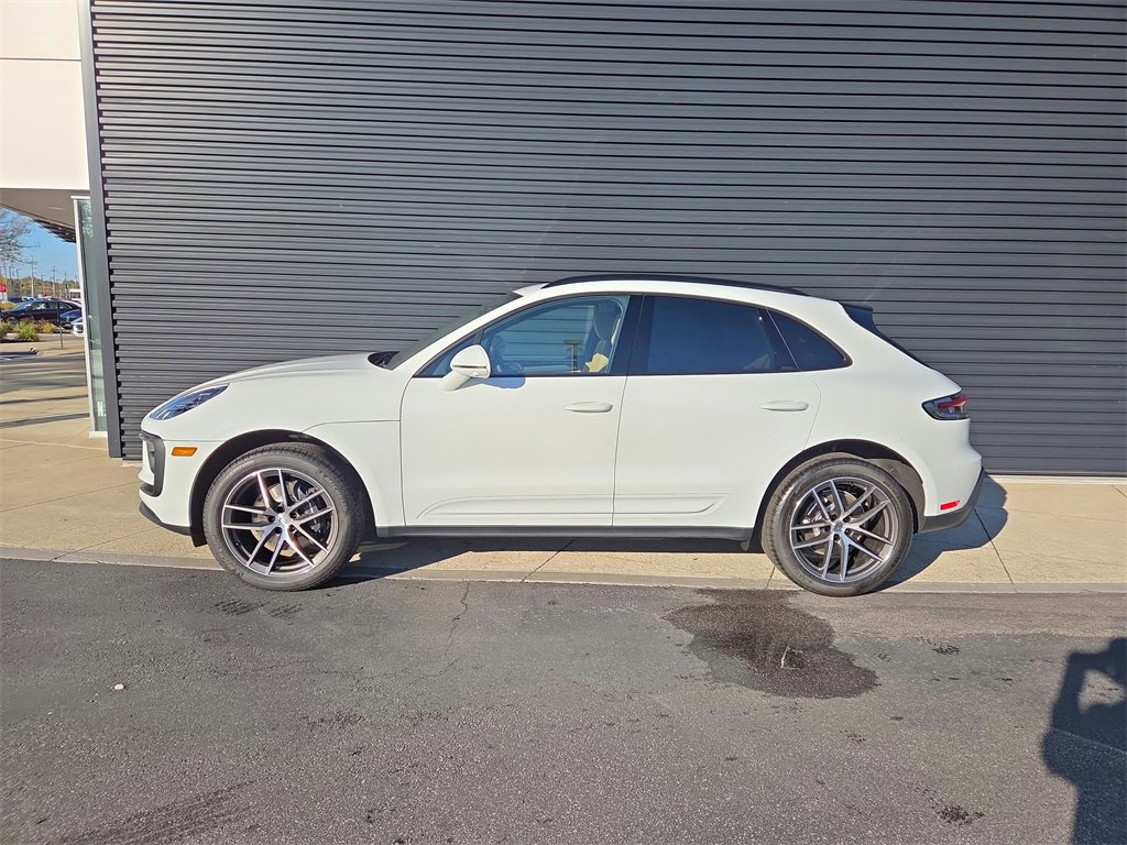 New 2026 Porsche Macan image 45