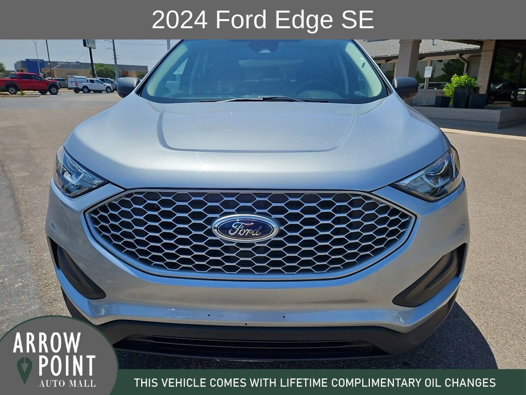 Used 2024 Ford Edge SE AWD/4WD image 3