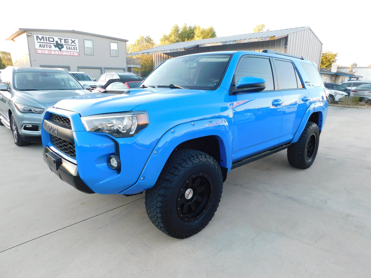 Used 2019 Toyota 4Runner TRD Off-Road Premium image 3