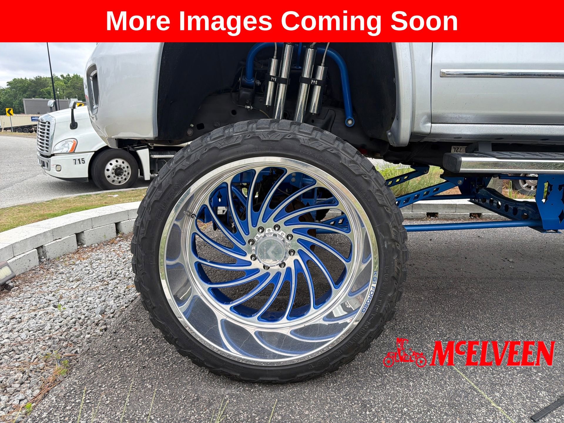 Used 2018 GMC Sierra 2500 Denali w/ Duramax Plus Package AWD/4WD image 5