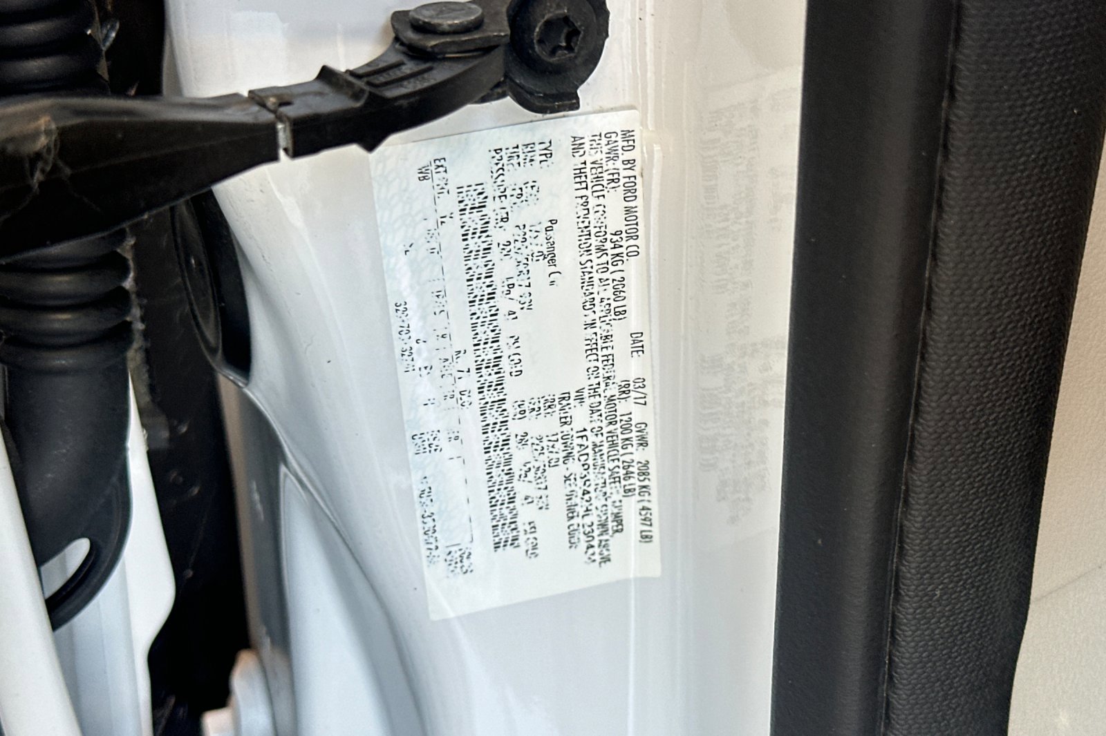 Used 2017 Ford Focus Electric Hatchback image 35