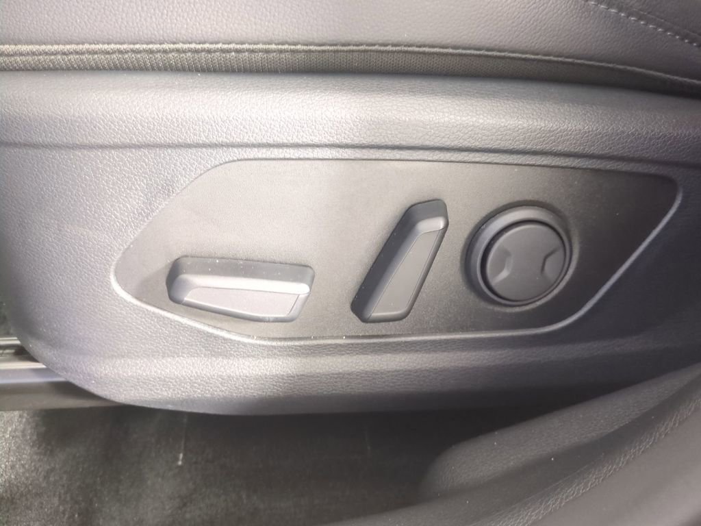 Used 2024 Kia Sportage EX image 22