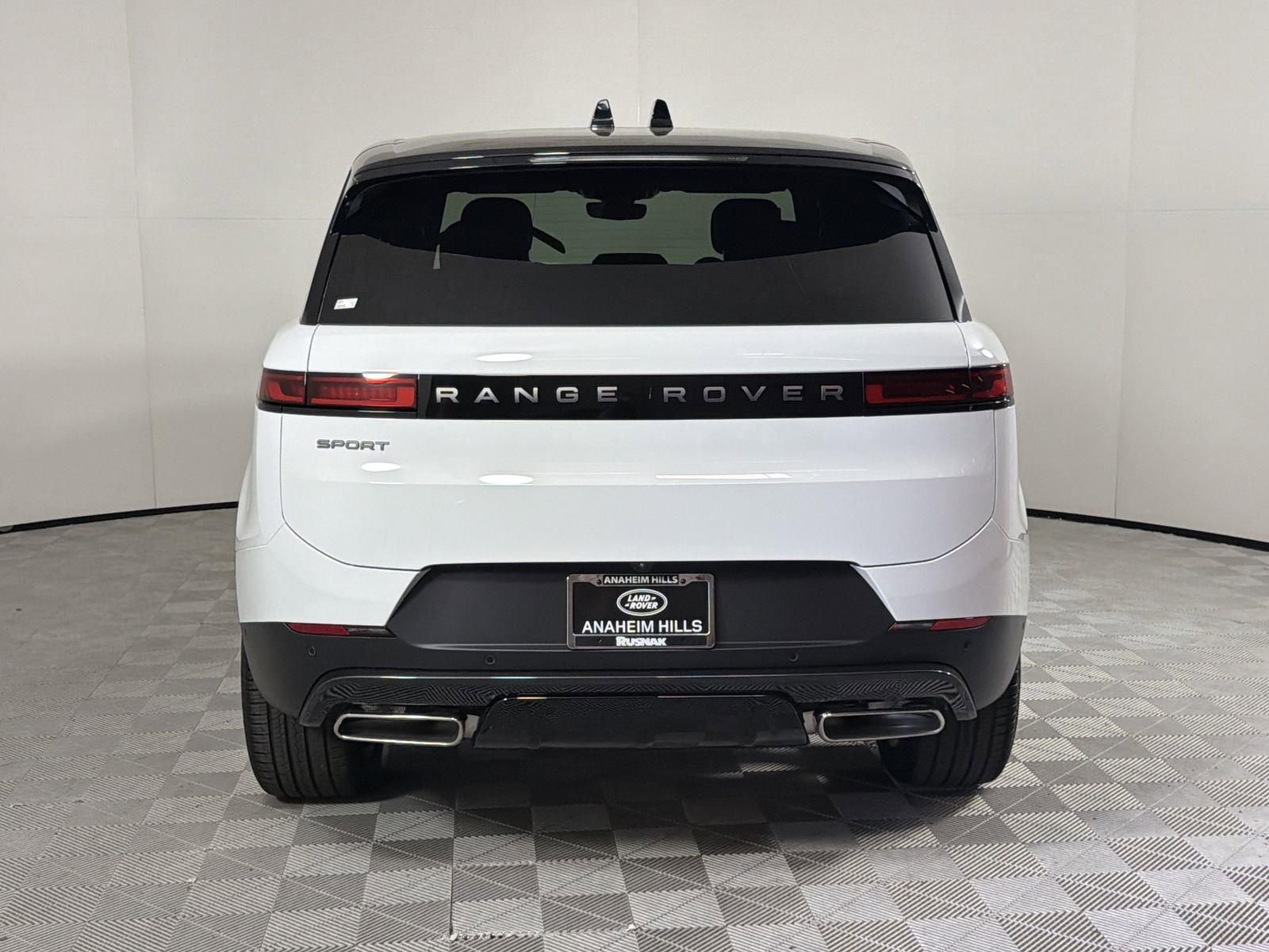 New 2026 Land Rover Range Rover Sport SE image 4