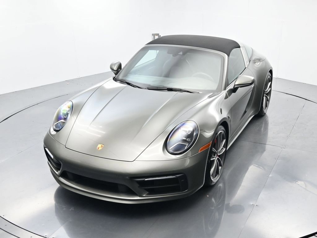 Certified 2021 Porsche 911 Targa 4S w/ Sportdesign Package image 32