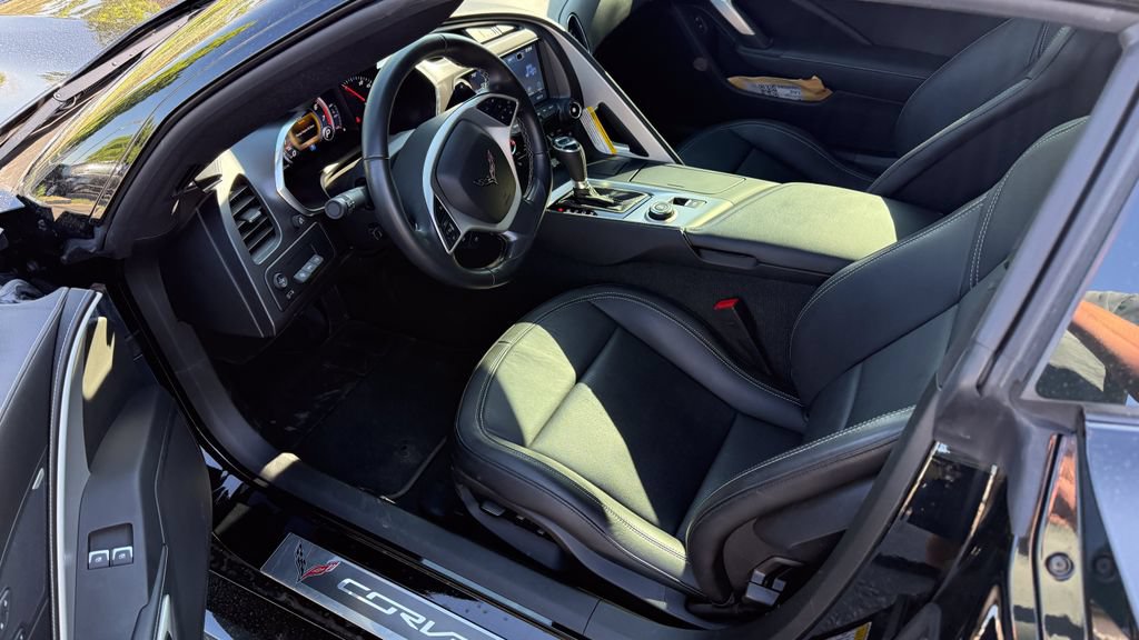 Used 2019 Chevrolet Corvette Grand Sport RWD image 3