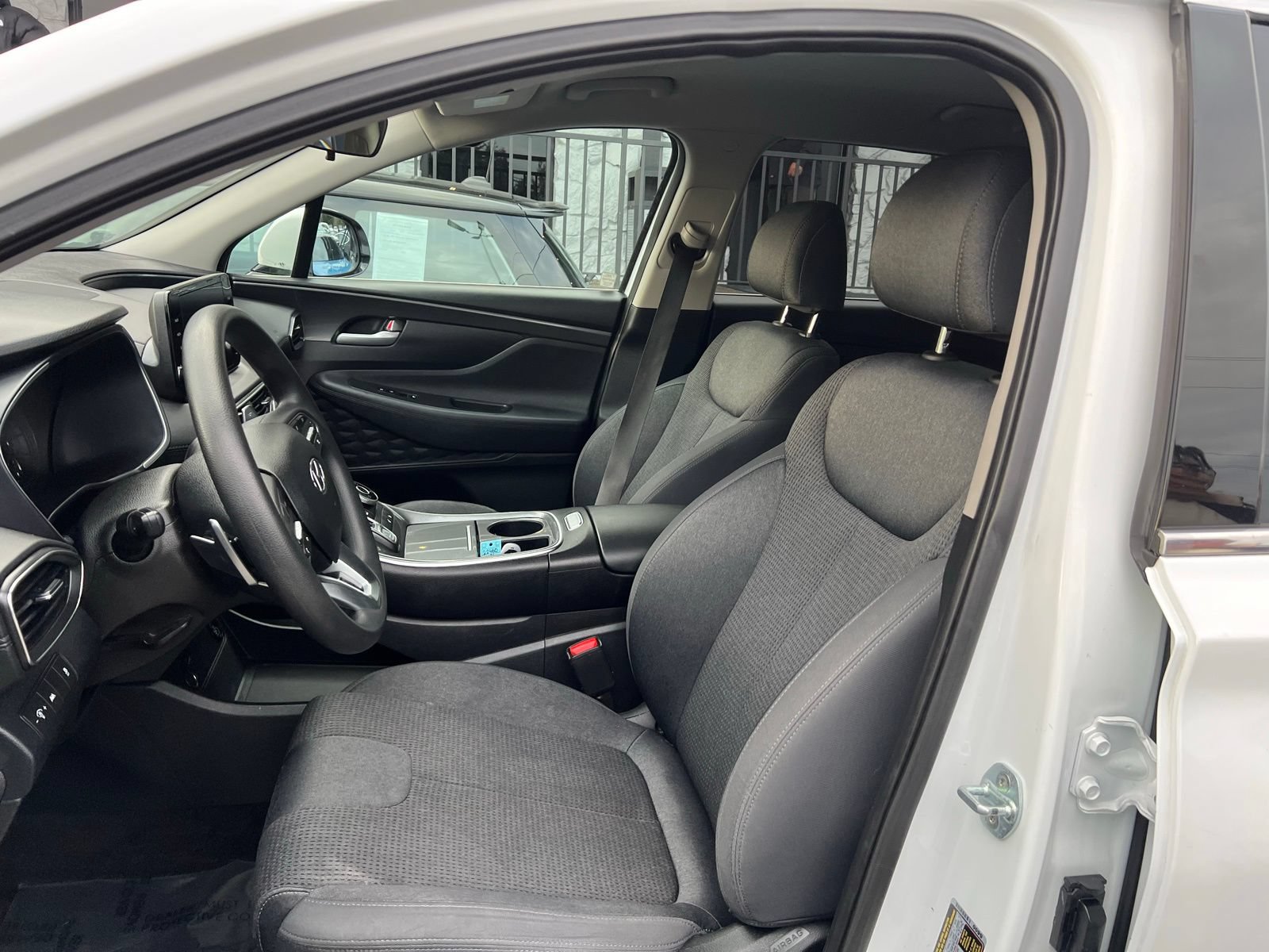 Used 2021 Hyundai Santa Fe SEL AWD/4WD image 16