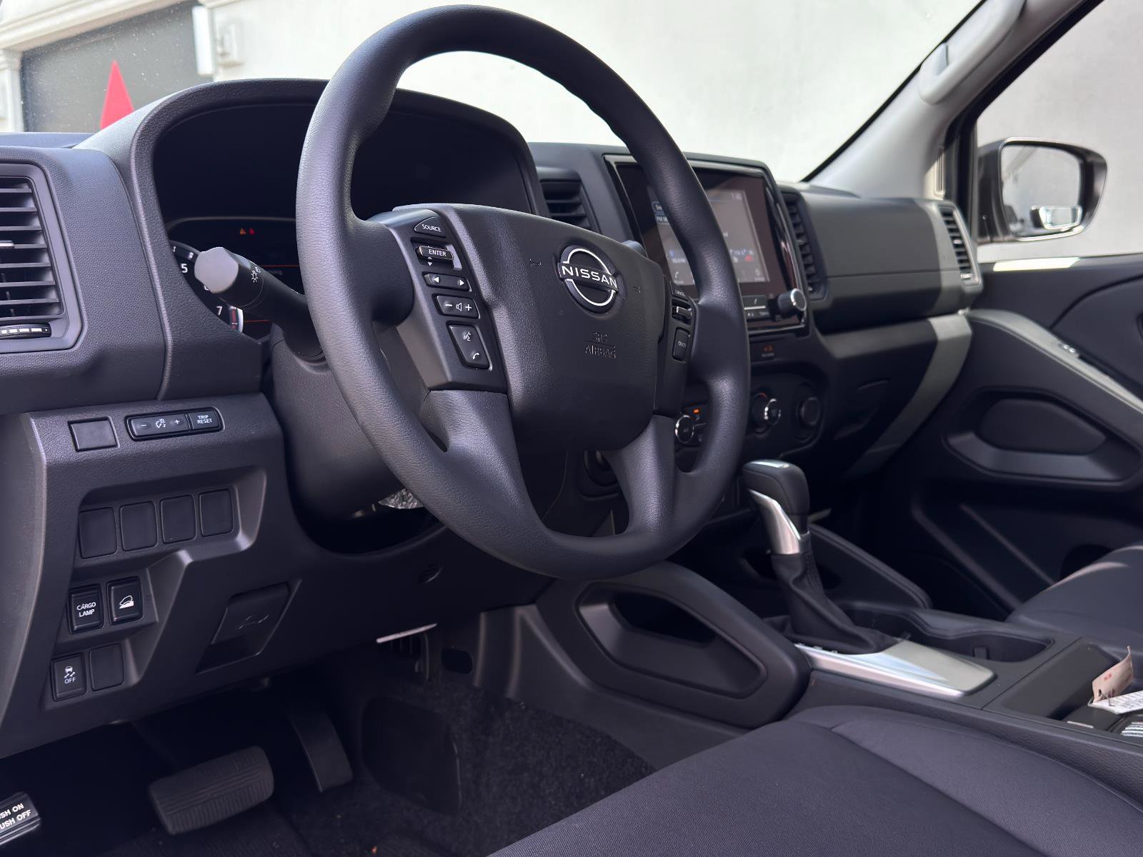 Used 2024 Nissan Frontier S image 14