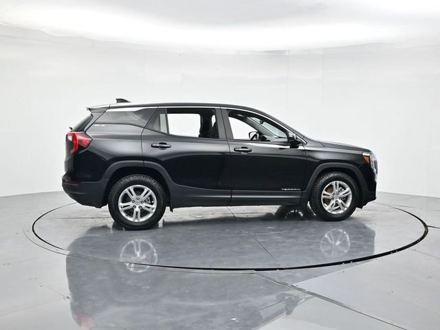 Used 2022 GMC Terrain SLE video 2