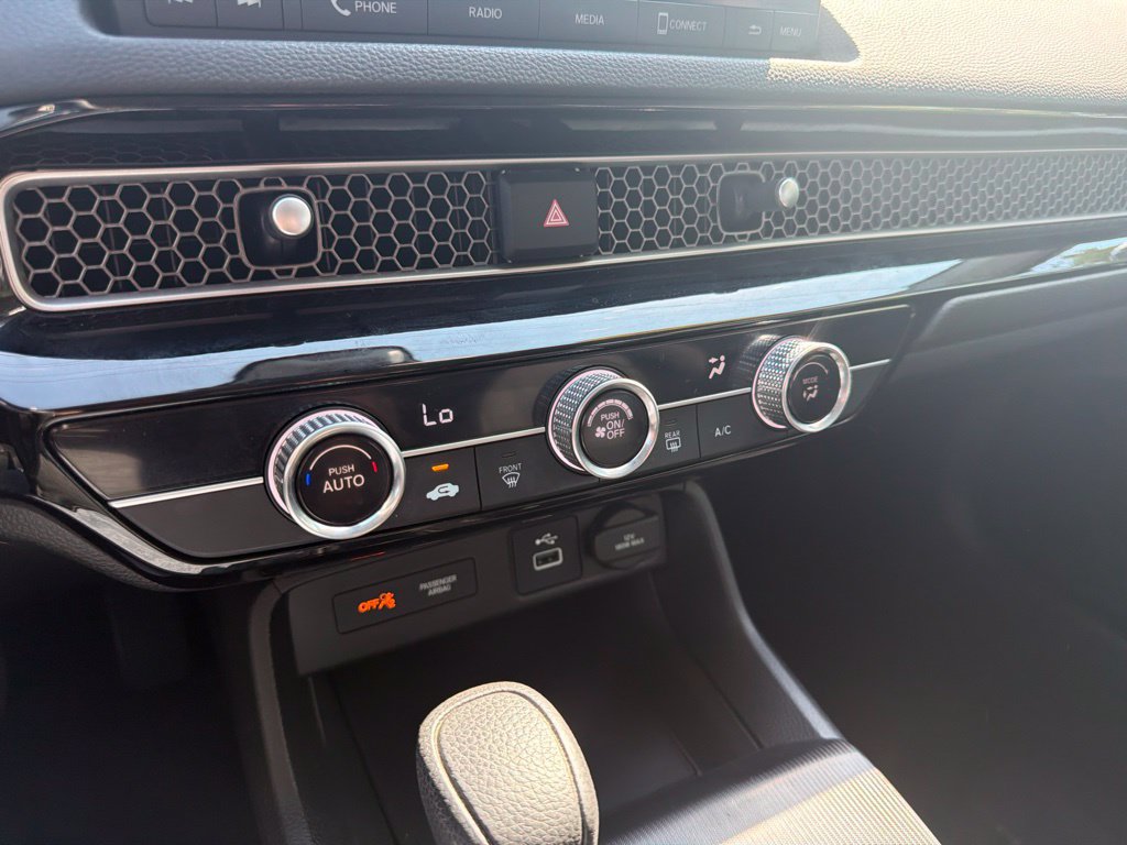 Used 2023 Honda Civic LX image 30