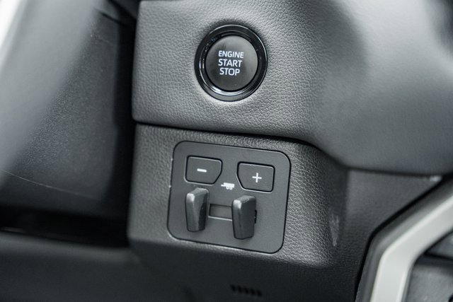 Used 2025 Toyota Tundra Limited image 27