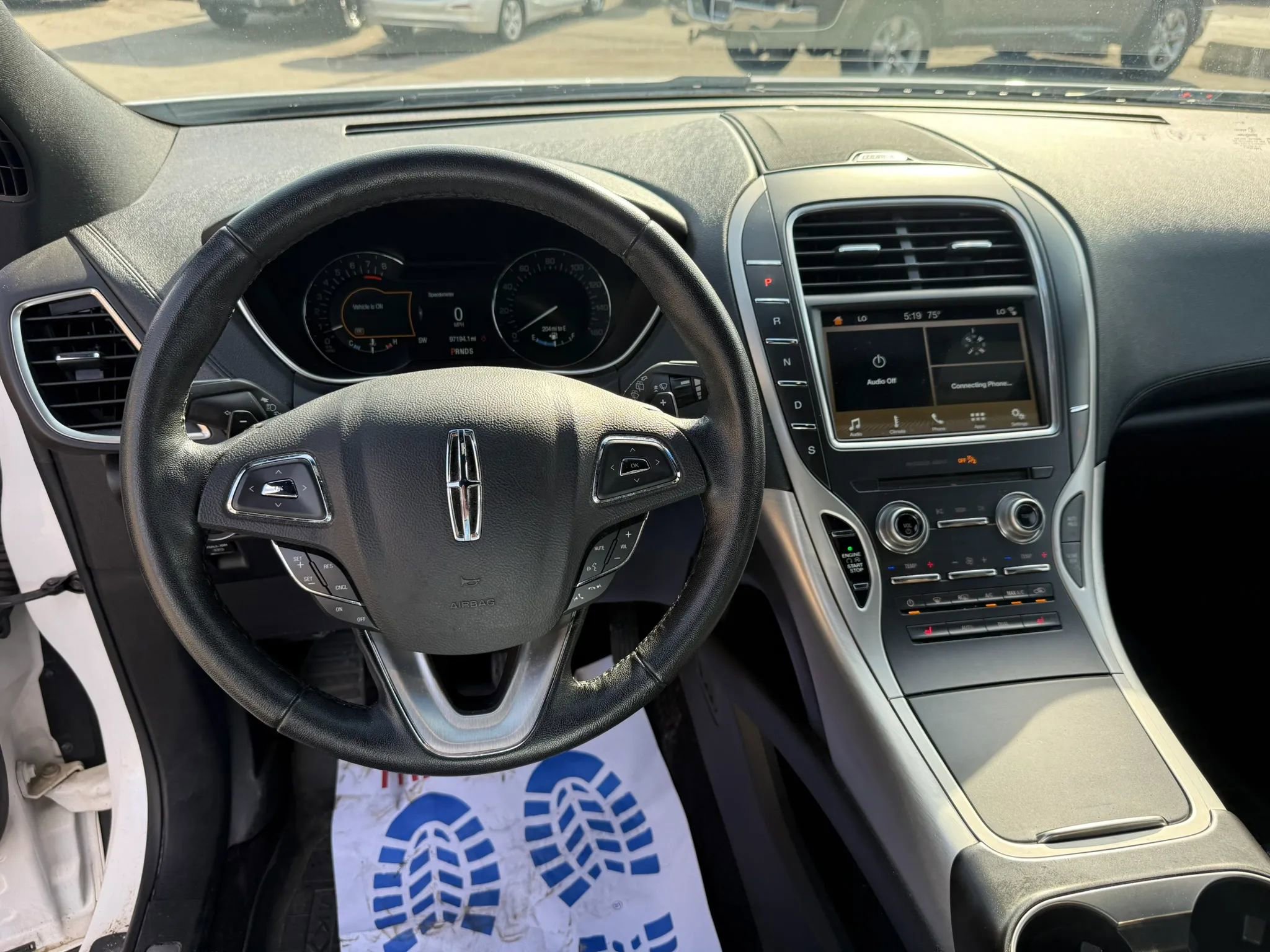 Used 2017 Lincoln MKX Premiere image 14