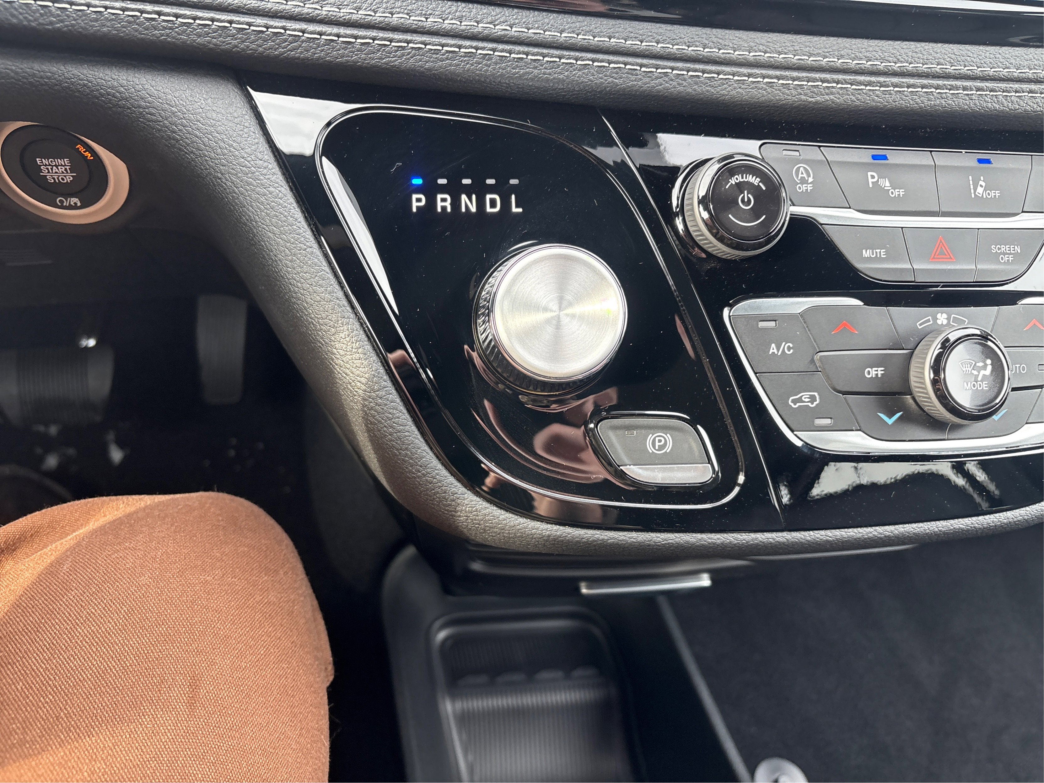 New 2026 Chrysler Pacifica Select image 26