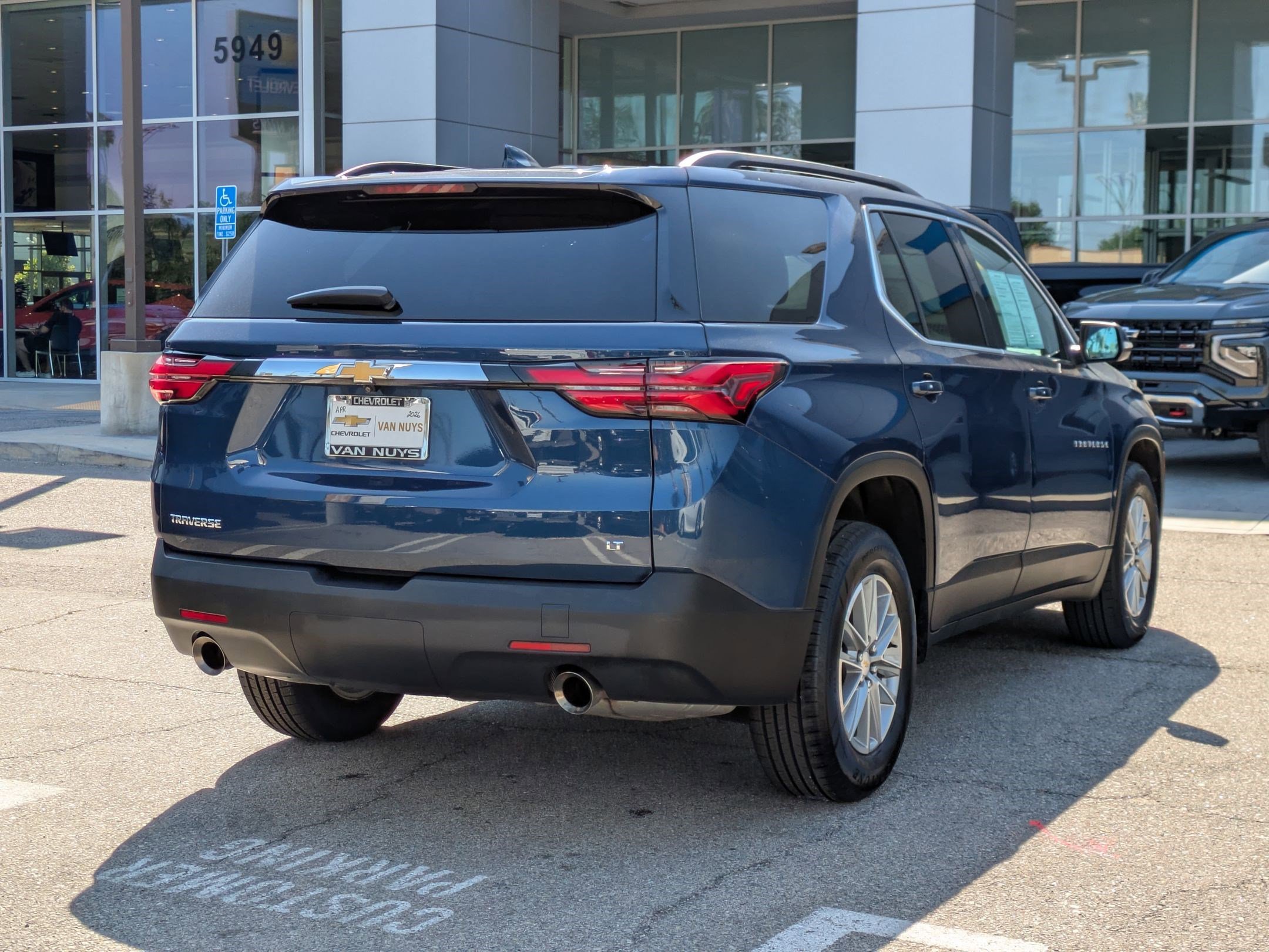 Certified 2023 Chevrolet Traverse LT image 5