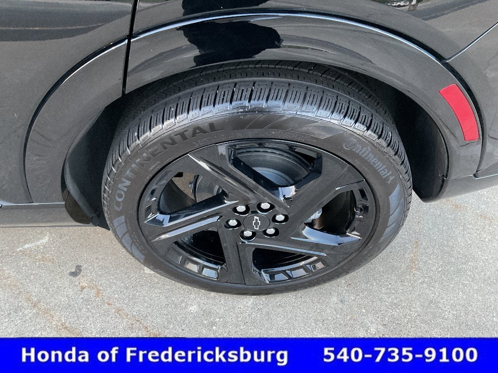 Used 2025 Chevrolet Equinox EV RS AWD/4WD image 11