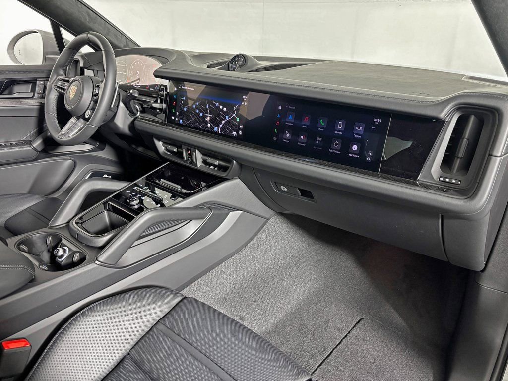 New 2026 Porsche Cayenne GTS AWD/4WD image 41