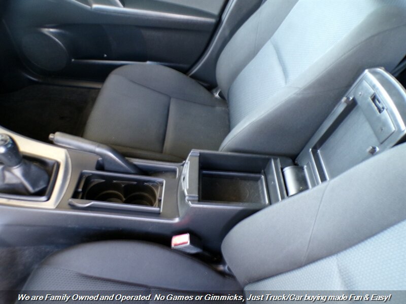 Used 2011 MAZDA MAZDA3 i Touring FWD image 31